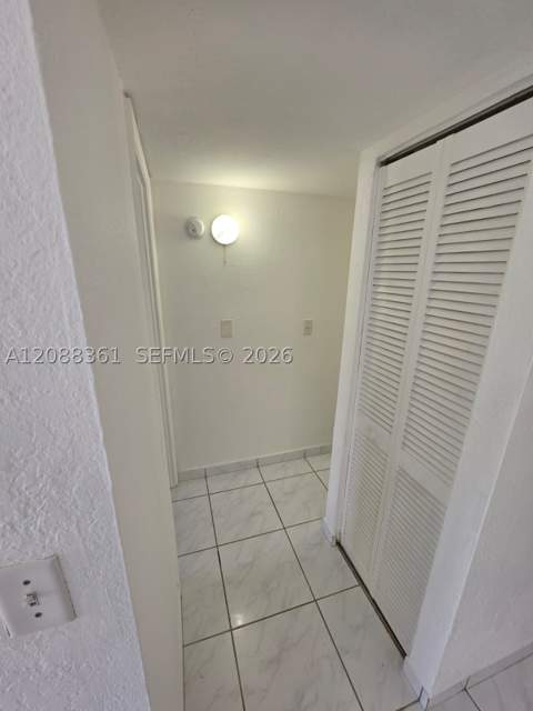 4550 NW 9th St 605E, Miami FL - photo 8 of 34