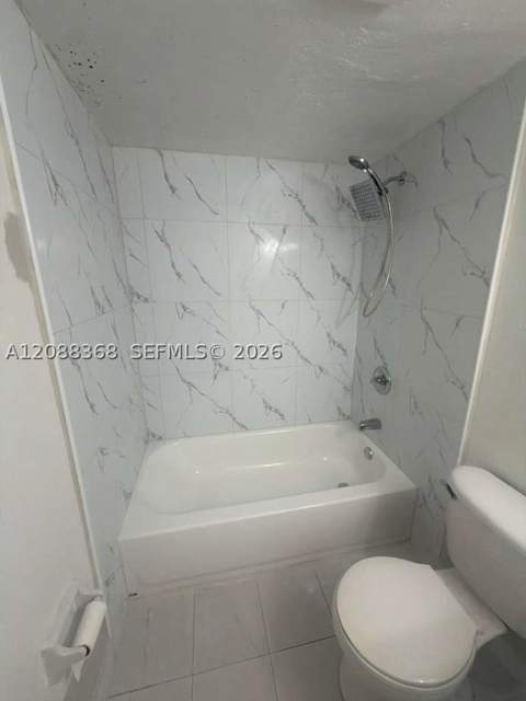 4550 NW 9th St 606E, Miami FL - photo 21 of 23