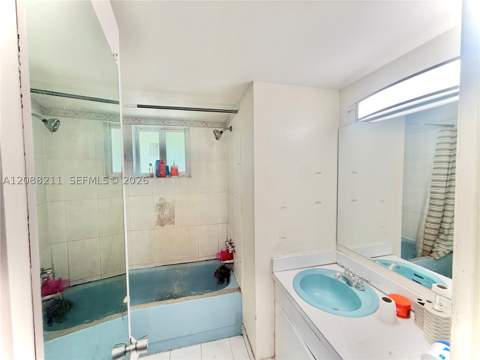 1150 NE 191st St 24, Miami FL - photo 8 of 14