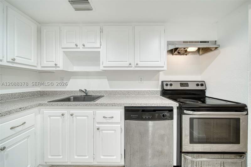 1 bedroom Condominium at 1805 Sans Souci Blvd 122, Bayview Palms Condo, North Miami — photo 3