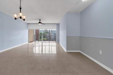1690 NE 191st Street 405-1, North Miami Beach FL - photo 15 of 36
