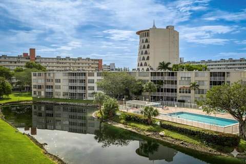 1690 NE 191st Street 405-1, North Miami Beach FL - photo 22 of 36