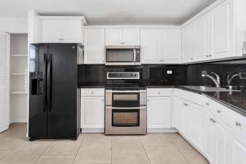 1690 NE 191st Street 405-1, North Miami Beach FL - photo 7 of 36