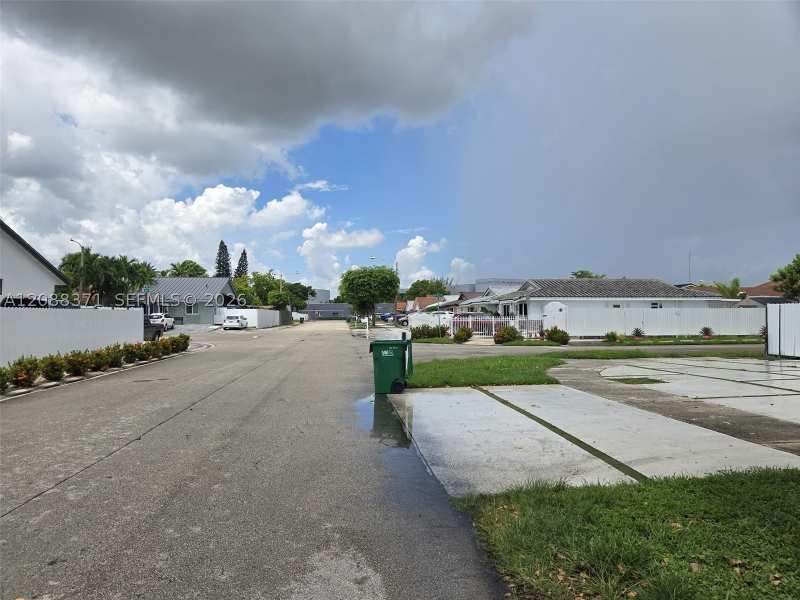 3 bedroom SingleFamilyResidence at 9085 NW 117th St, Maria Luisa Estates Sec 2, Hialeah Gardens — photo 1