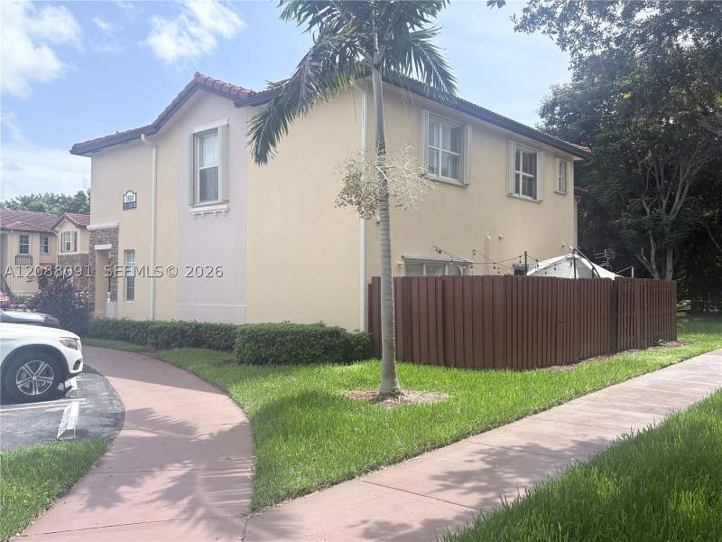 2 bedroom Townhouse at 3320 NE 13th Cir Dr 112-23, Villas At Carmel Condo No, Homestead — photo 3