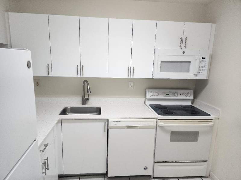 2 bedroom Condominium at 11311 SW 200th Street SW 214-D, Caribbean Gardens Condo, Miami — photo 5