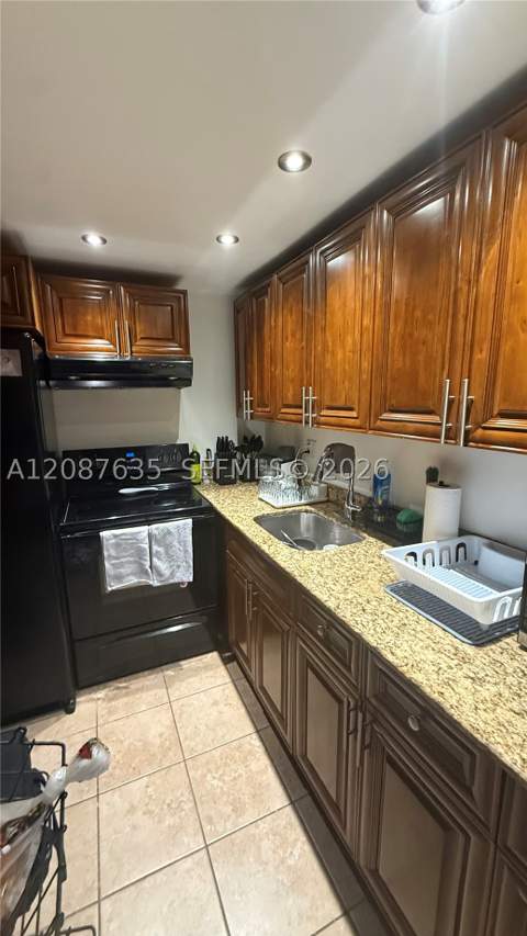 2935 NE 163rd St 2Q, North Miami Beach FL - photo 13 of 23