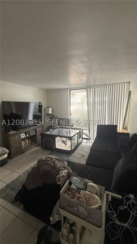 2935 NE 163rd St 2Q, North Miami Beach FL - photo 16 of 23