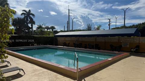 2935 NE 163rd St 2Q, North Miami Beach FL - photo 8 of 23