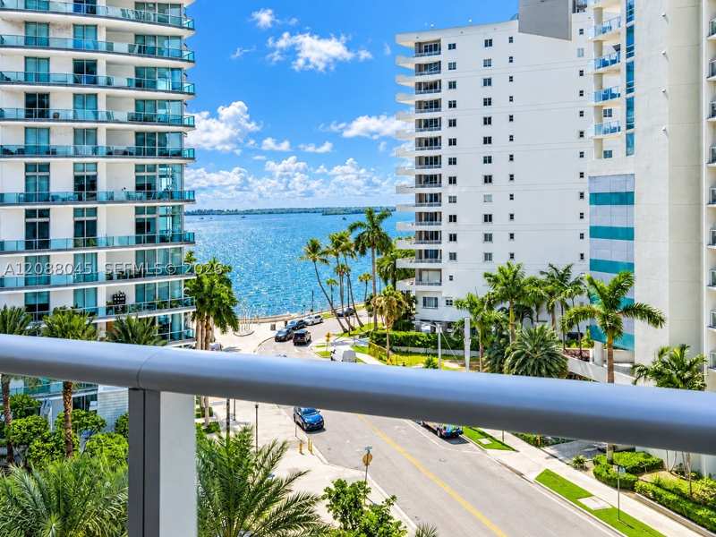 1 bedroom Condominium at 1300 Brickell Bay Dr 704, Brickellhouse Condo, Miami — photo 1
