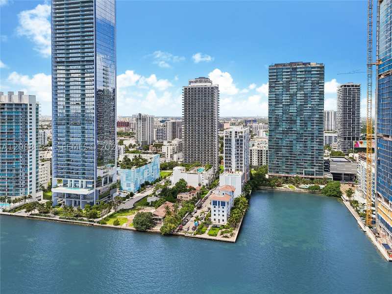 3 bedroom Condominium at 600 NE 27th St 704, Bay House Miami Condo, Miami — photo 1