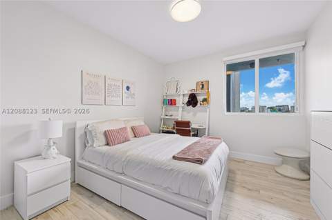 600 NE 27th St 704, Miami FL - photo 14 of 18