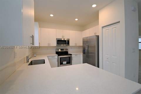 23444 SW 129th Ave, Homestead FL - photo 7 of 25