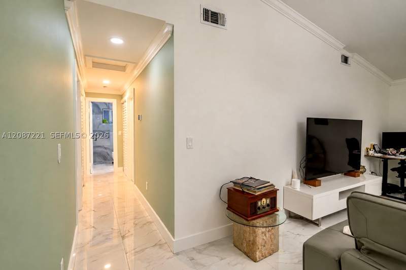 4 bedroom SingleFamilyResidence at 13814 SW 281 St SW, Hartford Place, Homestead — photo 3