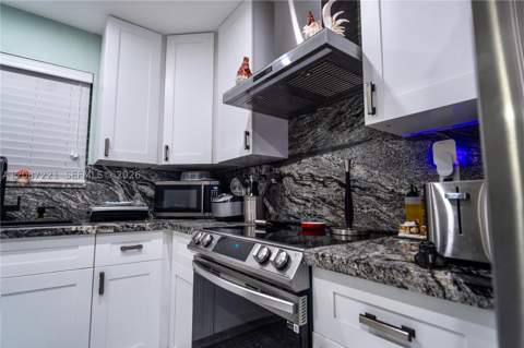 13814 SW 281 St SW, Homestead FL - photo 6 of 10