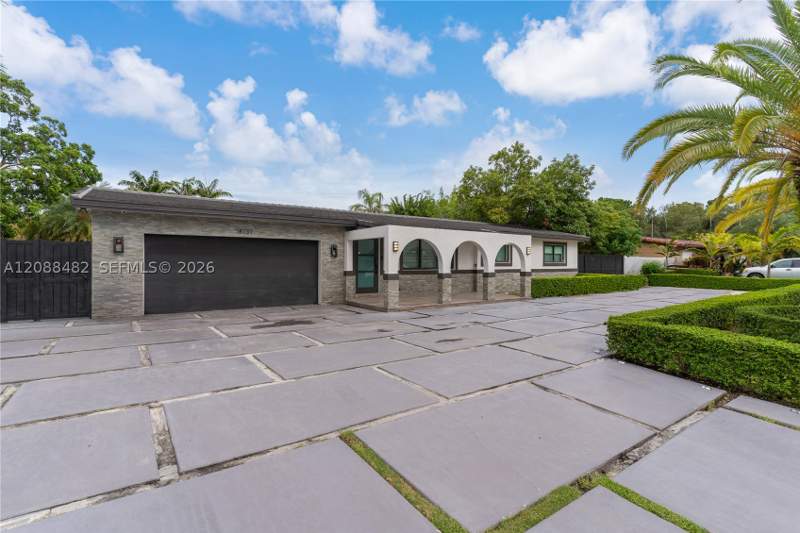 4 bedroom SingleFamilyResidence at 18731 SW 87th Ave, Whispering Pines Estates, Cutler Bay — photo 3