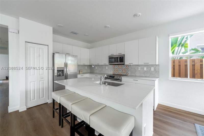 4 bedroom SingleFamilyResidence at 2265 NW 131st Cir, Westview North, Miami — photo 5