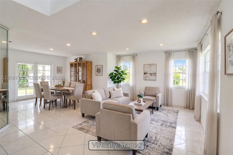 5 bedroom SingleFamilyResidence at 14203 SW 35th St, P.I. Estates, Miami — photo 5