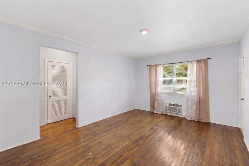 1 bedroom Condominium at 1610 Michigan Ave 5, Lincoln Road Villas South, Miami Beach — photo 5