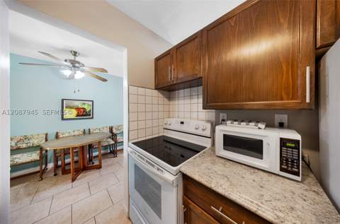 15610 NE 6th Ave 7D, Miami FL - photo 10 of 45