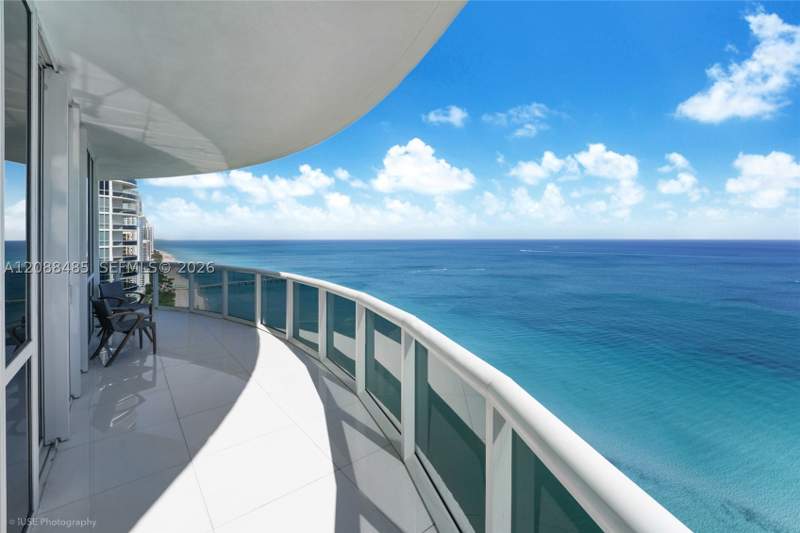 3 bedroom Condominium at 15901 Collins Ave 2701, Tdr Tower II Condo, Sunny Isles Beach — photo 2