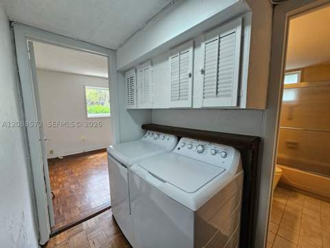 520 NE 38th St 12, Miami FL - photo 8 of 12
