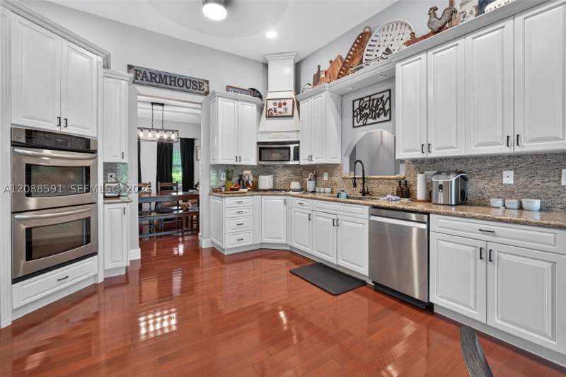 4 bedroom SingleFamilyResidence at 24420 SW 192nd Ave, Redland, Homestead — photo 5