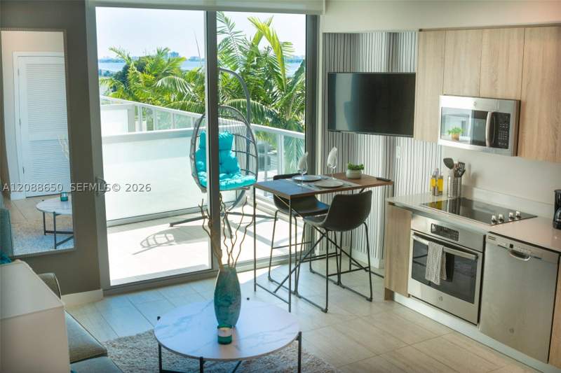 1 bedroom Condominium at 3900 Biscayne Blvd N-723, Quadro Condo, Miami — photo 3