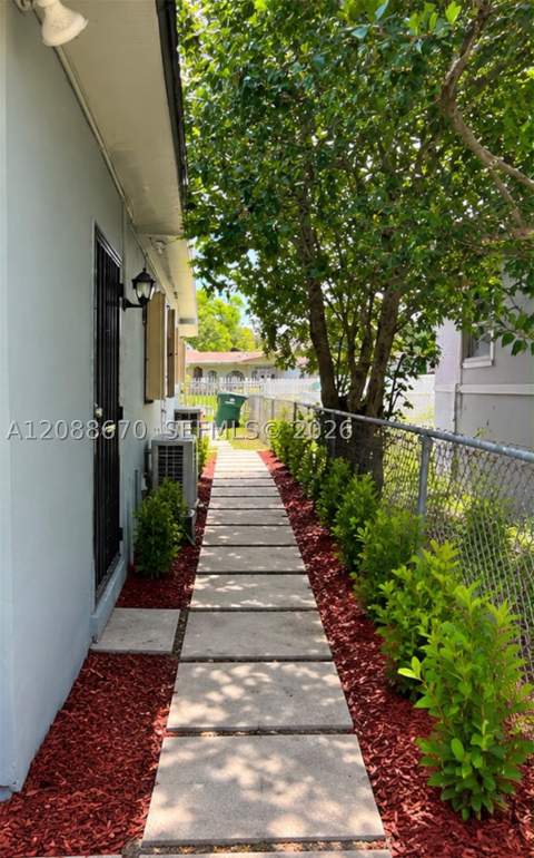 1869 NW 83rd Ter, Miami FL - photo 9 of 12