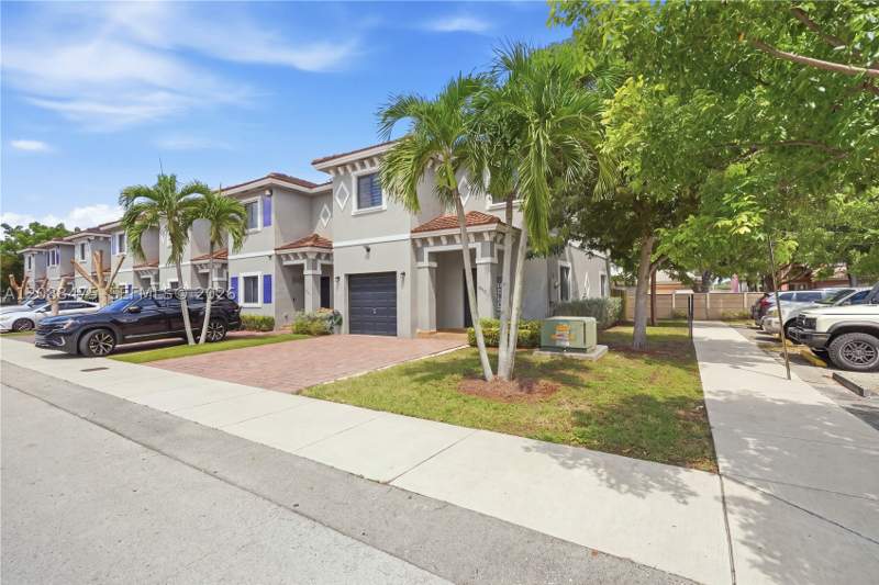 3 bedroom Townhouse at 16335 SW 44th Ter, Oakland Subdivision, Miami — photo 3