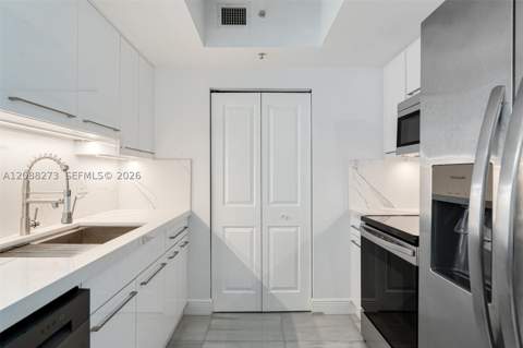 2000 N Bayshore Dr 619, Miami FL - photo 9 of 23