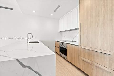 2411 Laguna Cir 1402, Miami FL - photo 14 of 52