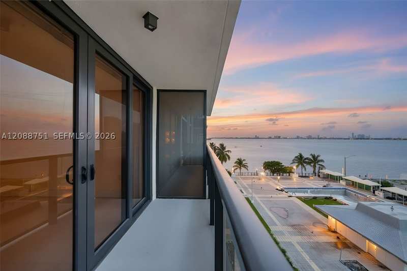 1 bedroom Condominium at 600 NE 36th St 508, Charter Club Condo, Miami — photo 1