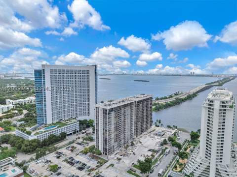 600 NE 36th St 508, Miami FL - photo 11 of 59