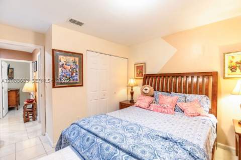 1111 San Remo Cir, Homestead FL - photo 19 of 34