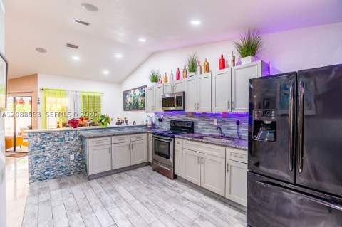 1111 San Remo Cir, Homestead FL - photo 8 of 34