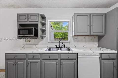 19920 SW 118th Pl, Miami FL - photo 16 of 60