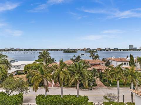 10031 W Broadview Dr, Bay Harbor Islands FL - photo 10 of 15