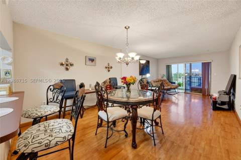 305 W 68th St 419, Hialeah FL - photo 11 of 47