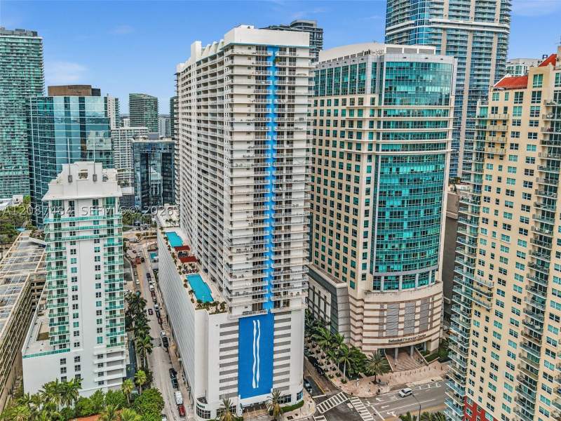 1 bedroom Condominium at 1200 Brickell Bay Dr 2119, The Club At Brickell Bay, Miami — photo 2