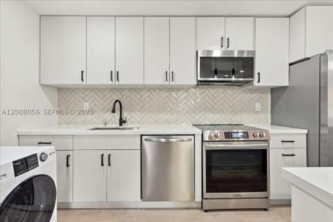 4310 NW 79th Ave 2B, Doral FL - photo 7 of 17