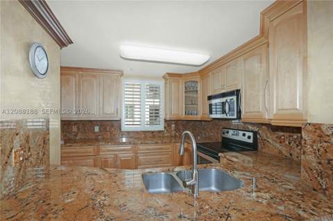 10 Aragon Ave 1216, Coral Gables FL - photo 14 of 48