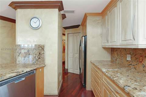 10 Aragon Ave 1216, Coral Gables FL - photo 16 of 48
