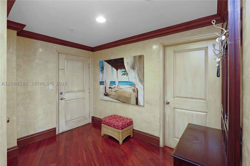 3 bedroom Condominium at 10 Aragon Ave 1216, Ten Aragon Condo, Coral Gables — photo 3