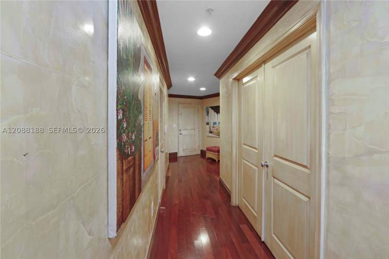 3 bedroom Condominium at 10 Aragon Ave 1216, Ten Aragon Condo, Coral Gables — photo 5