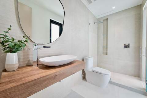 300 NE 48th St, Miami FL - photo 11 of 32