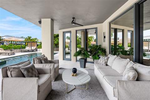16495 NE 32nd Ave, North Miami Beach FL - photo 21 of 55