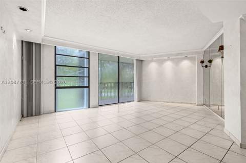 3301 N Country Club Dr 208, Aventura FL - photo 16 of 42