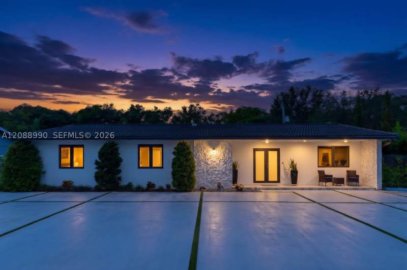 4 bedroom SingleFamilyResidence at 10010 SW 85th Ter, Heftler Homes Sunset Park, Miami — photo 5