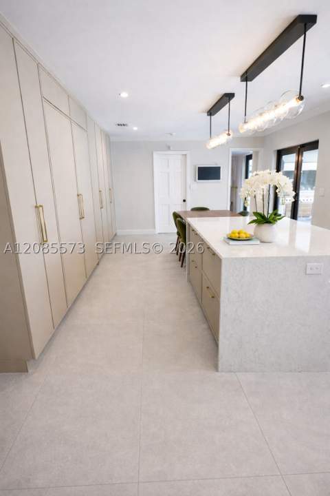 7440 SW 174th St, Palmetto Bay FL - photo 10 of 45